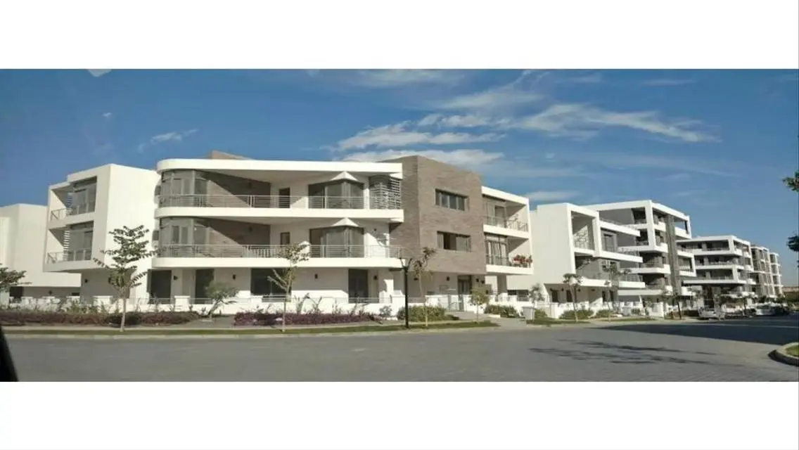 Luxury Apartment for Sale Overlooking a Landmark