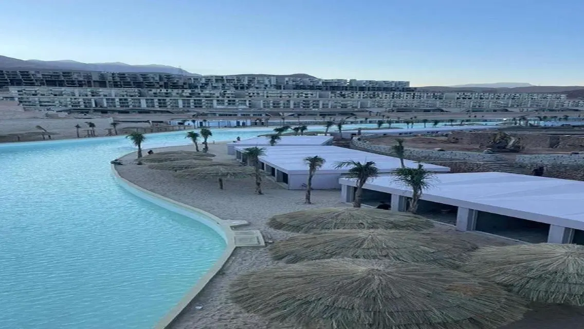 Luxury Apartment with Stunning Lake View - For Sale