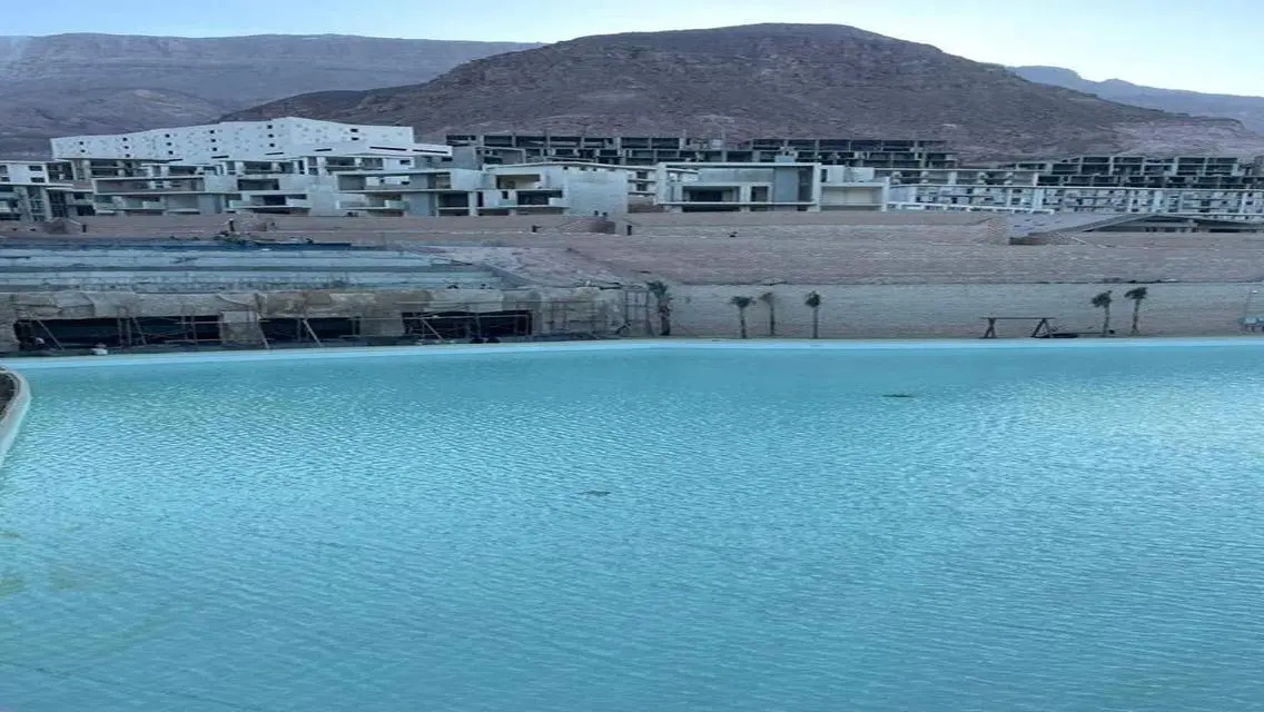 Luxury Apartment with Stunning Lake View - For Sale
