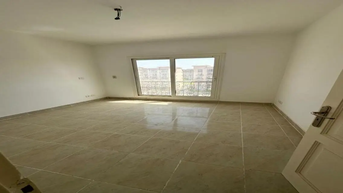 Luxury Apartment for Sale in Al Rehab 131 sqm
