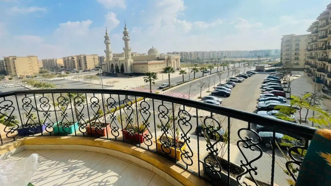 Luxury Apartment for Sale in Al Rehab 131 sqm