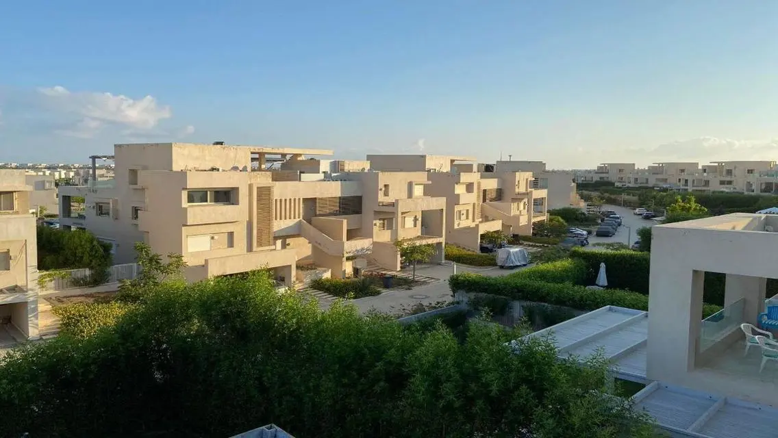 Luxury Apartment in Lake Yard