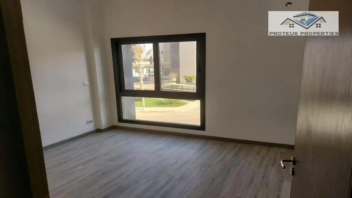 فيلا فاخرة بمساحة شاسعة ومرافق متكاملة