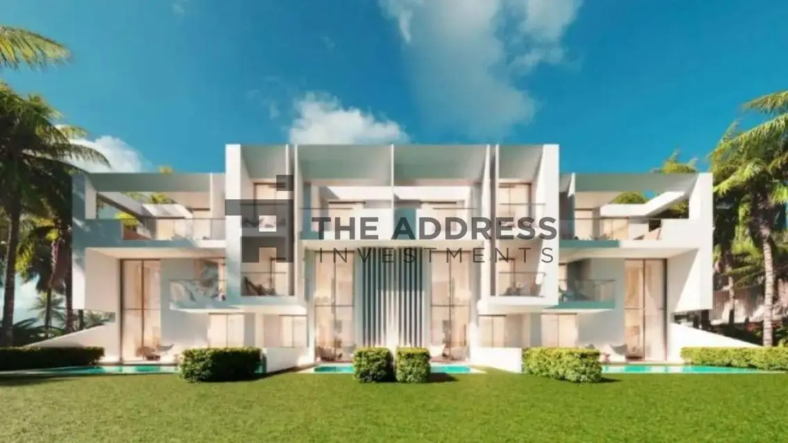 Luxury Villa in East Ville - 5-12