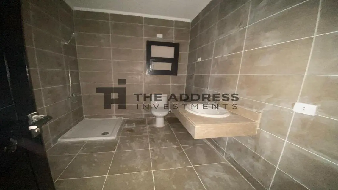 Luxury 3-Bedroom Apartment with Stunning Views
