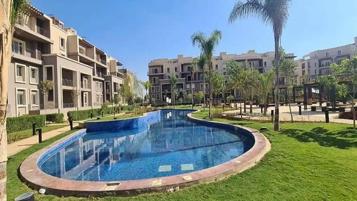 Luxury Villa for Sale with Extensive Lake Views