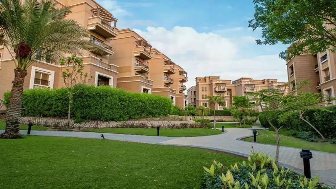 Luxury Villa for Sale with Extensive Lake Views