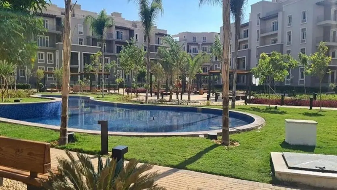 Luxury Villa for Sale with Extensive Lake Views