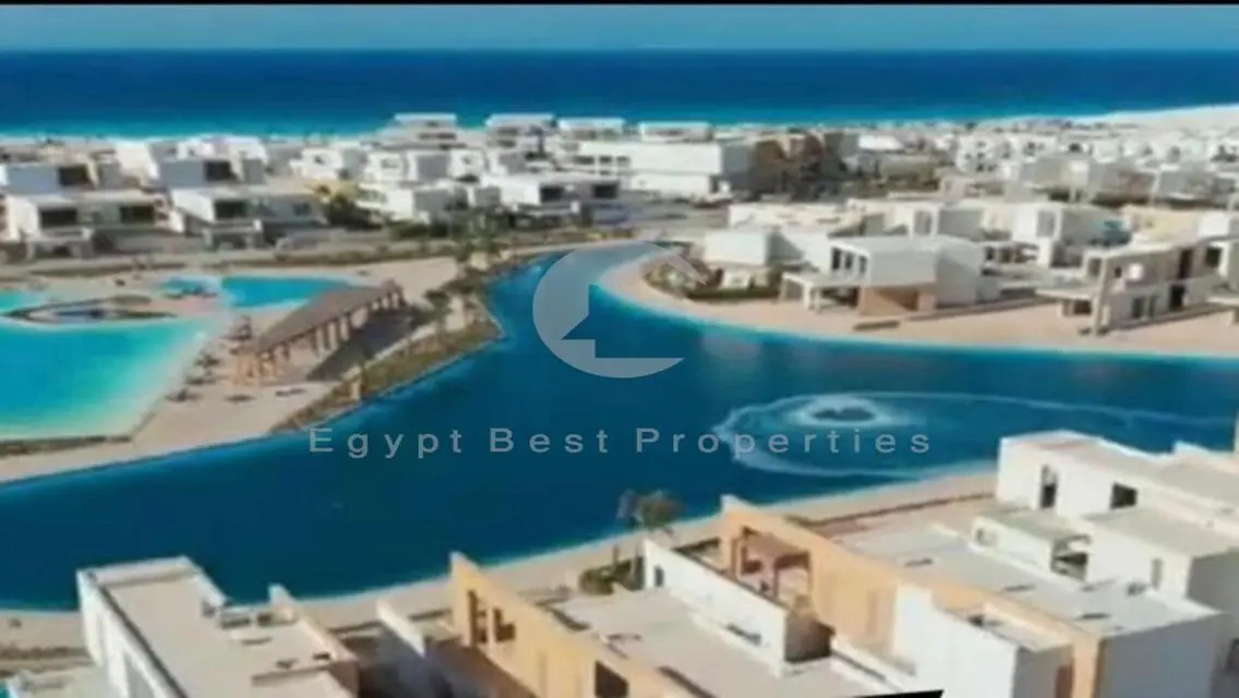 فيلا عائلية فاخرة للاستثمار في موقع متميز