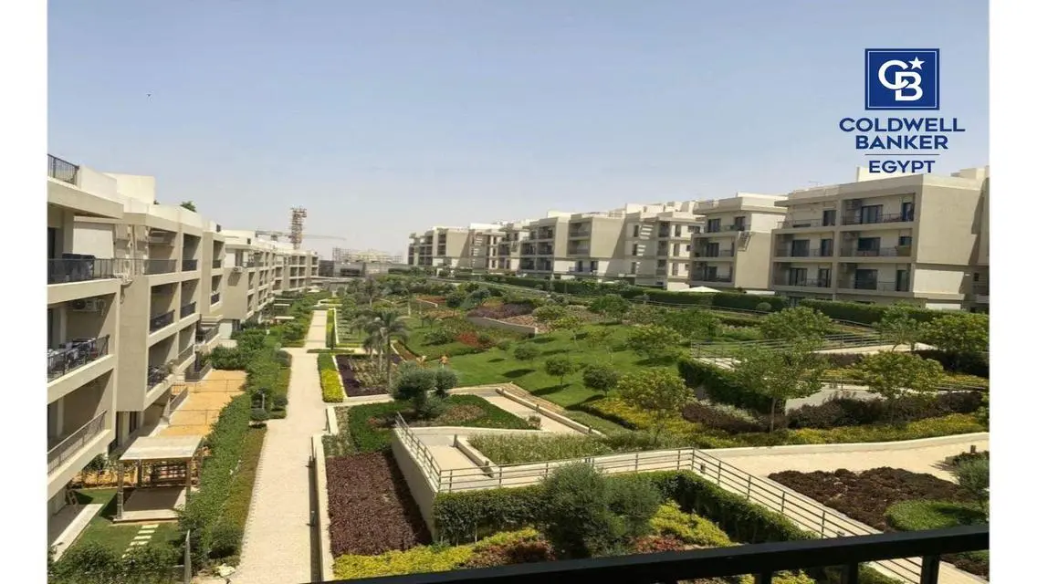 Luxury Apartment with Main View and Private Garden