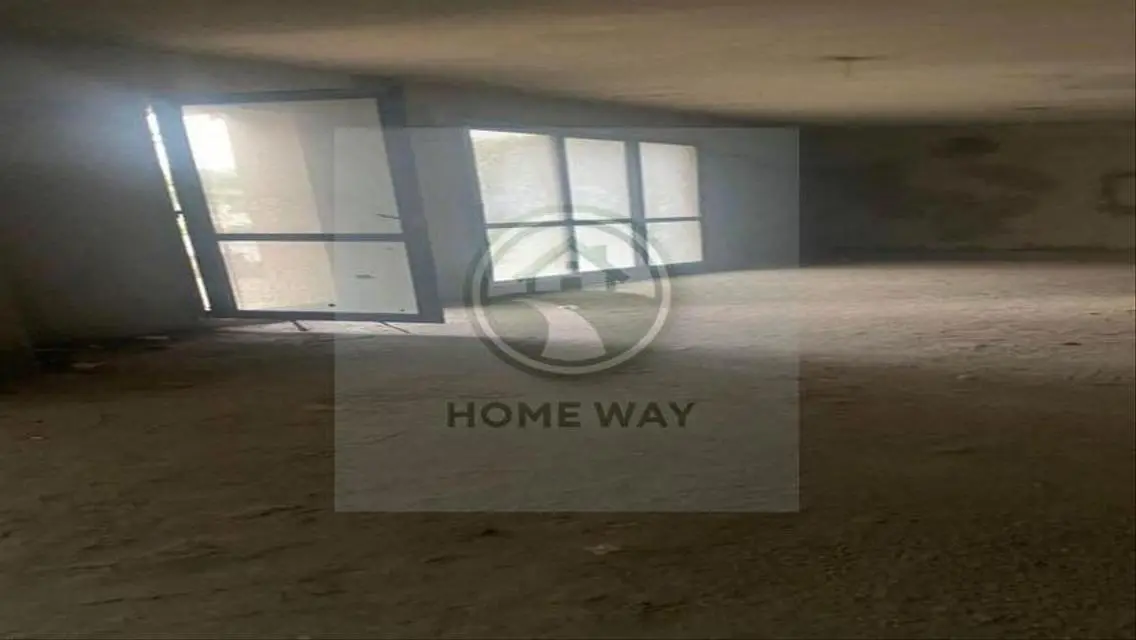 Luxurious Apartment with Private Garden in Prime Location