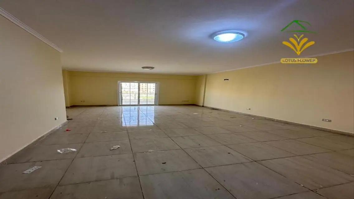 Cozy 3-Bedroom Apartment for Sale in a Vibrant Area