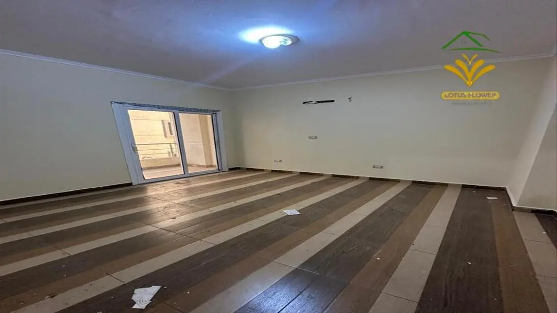 Cozy 3-Bedroom Apartment for Sale in a Vibrant Area