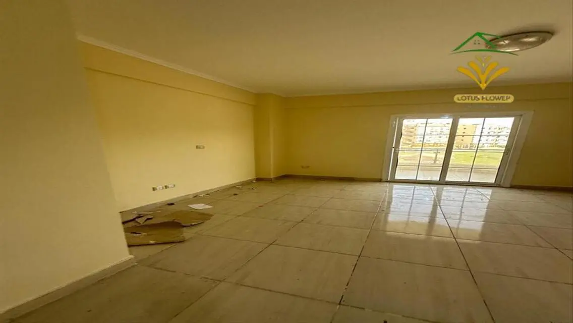 Cozy 3-Bedroom Apartment for Sale in a Vibrant Area