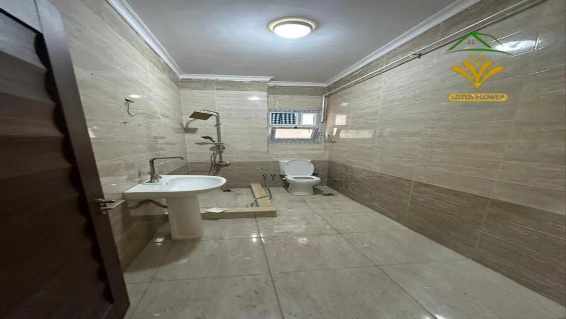 Cozy 3-Bedroom Apartment for Sale in a Vibrant Area