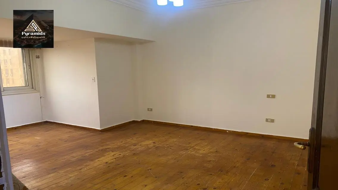 شقة فاخرة 3 غرف نوم مع تكييف مركزي في القلب