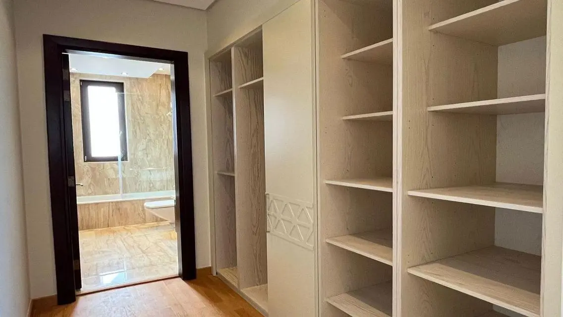 Luxury Apartment in Prime Location with Great Amenities
