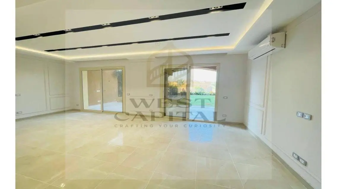 شقة فاخرة للبيع مع amenities متعددة
