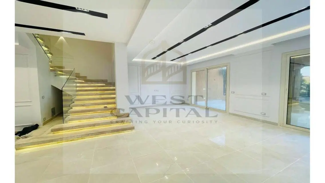 شقة فاخرة للبيع مع amenities متعددة