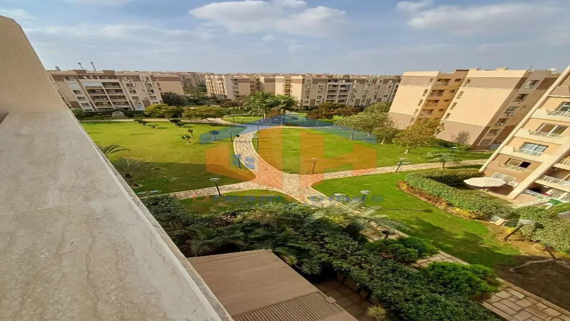 Luxury 2-Bedroom Apartment with Balcony and Shared Pool
