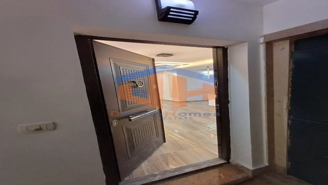 Luxury 2-Bedroom Apartment with Balcony and Shared Pool