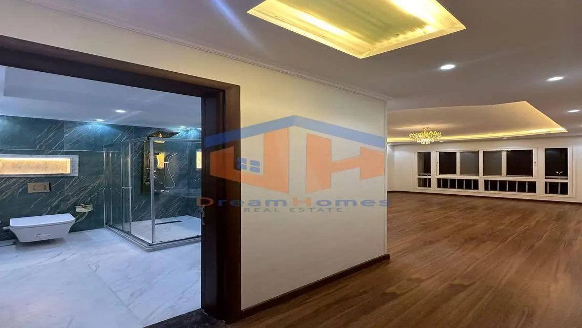 200 sqm Apartment with Balcony and Security Guard for Sale