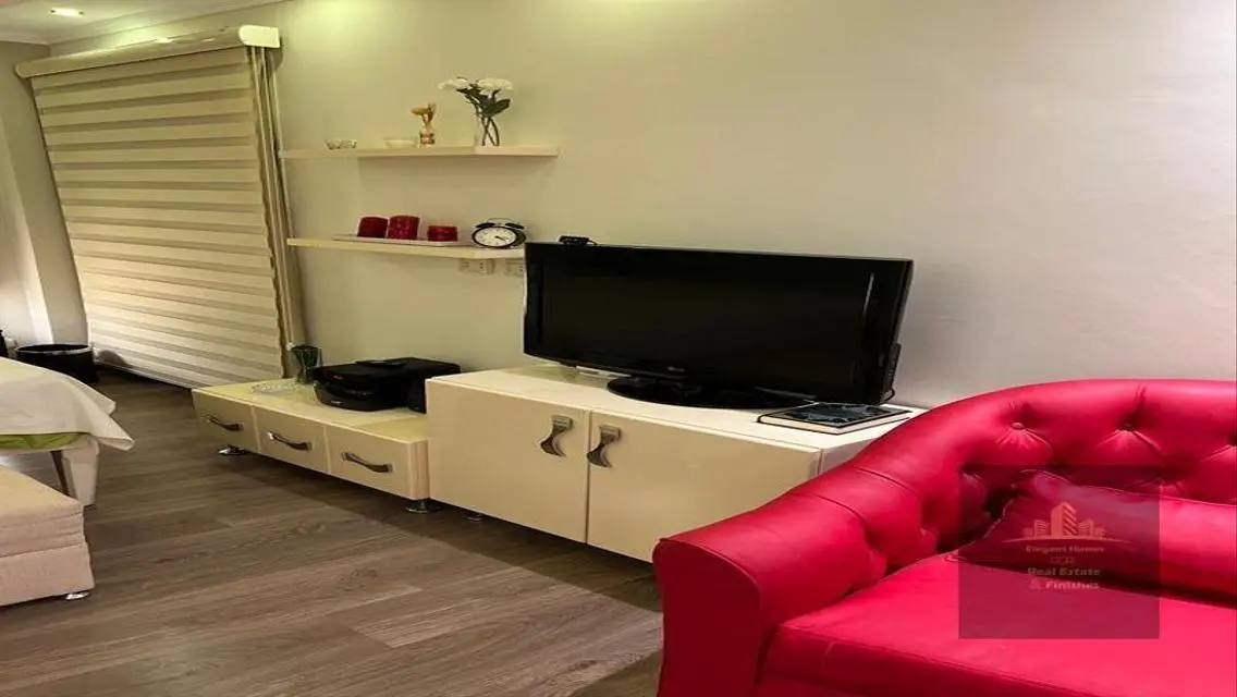 شقة فاخرة للإيجار بمساحة مريحة