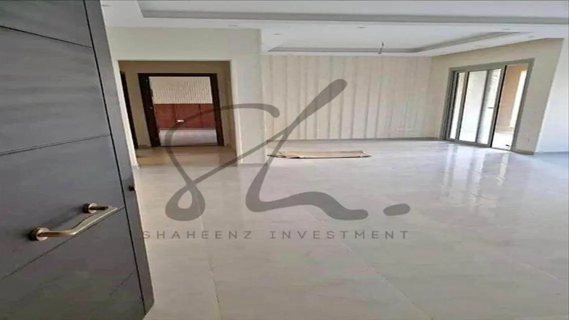 فيلا فاخرة مع مسبح خاص وحديقة