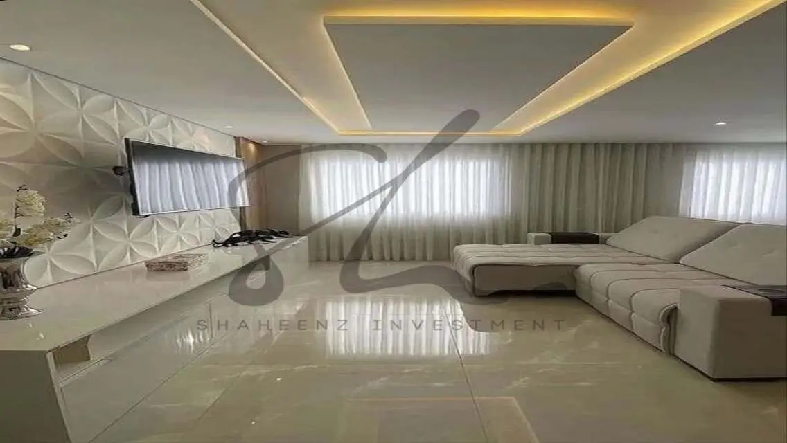 فيلا فاخرة مع مسبح خاص وحديقة