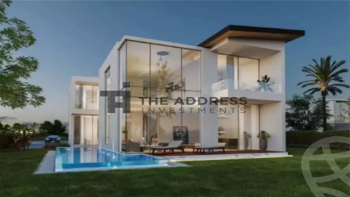 Luxury Apartment at MAVEN-9 with Lake View