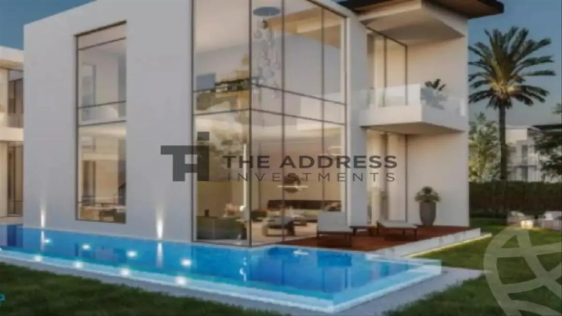Luxury Apartment at MAVEN-9 with Lake View