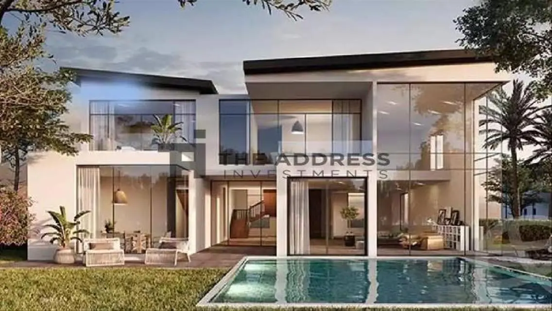 Luxury Apartment at MAVEN-9 with Lake View