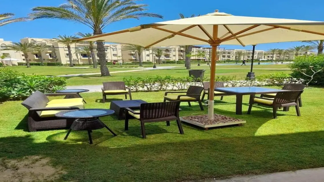 Luxury Apartment with Three Bedrooms and Private Garden