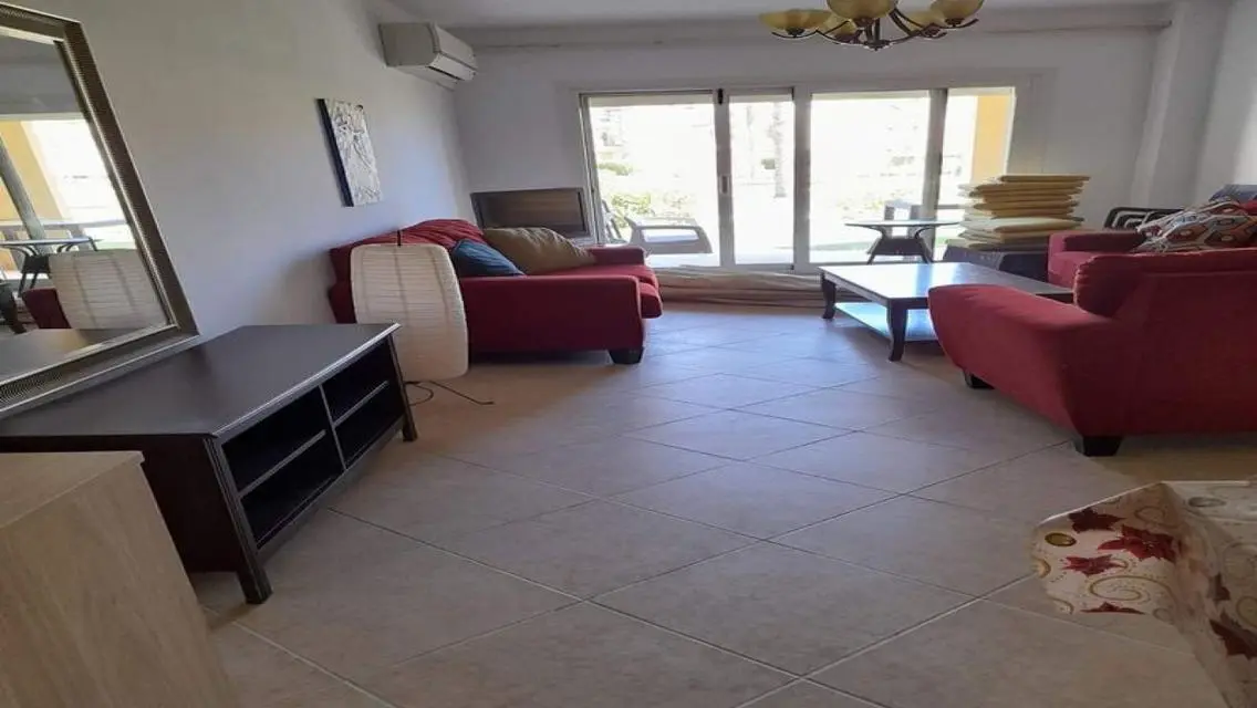 Luxury Apartment with Three Bedrooms and Private Garden