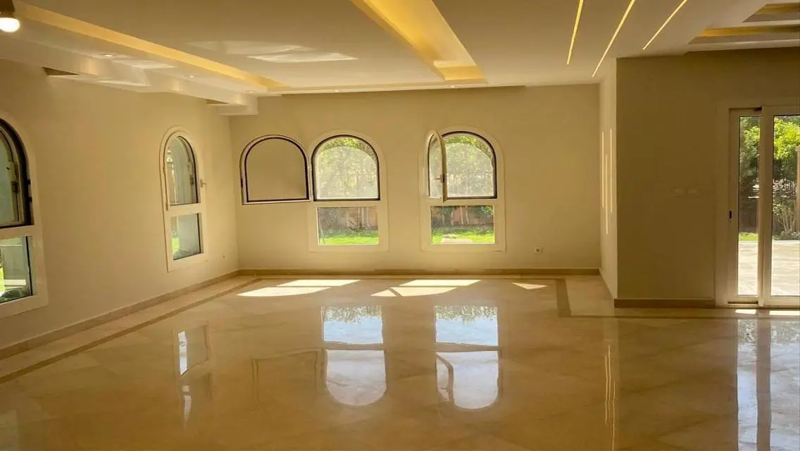 Luxurious Apartment with 330 sqm in the Heart of the City
