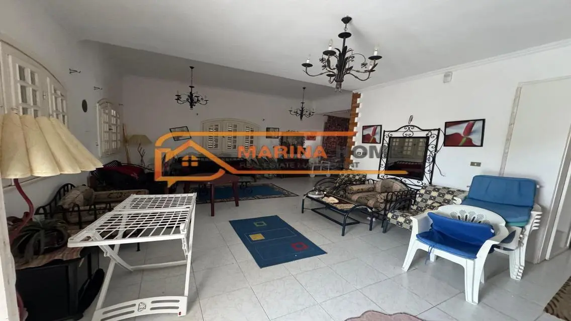 Luxury Villa with Lake View in Marina