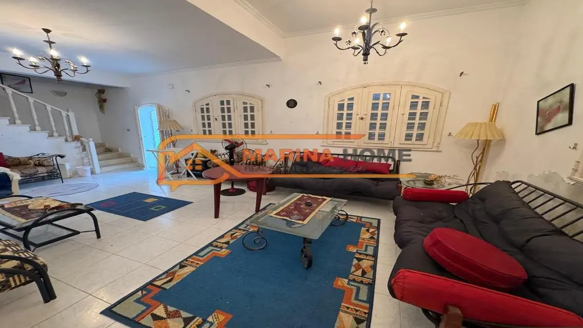 Luxury Villa with Lake View in Marina
