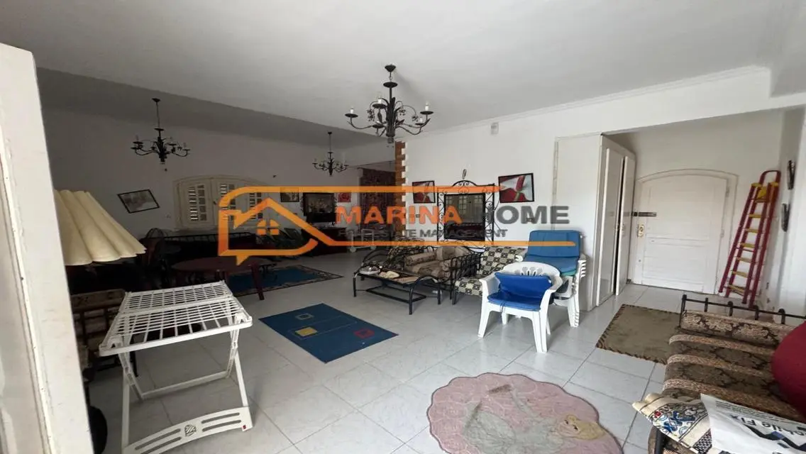 Luxury Villa with Lake View in Marina