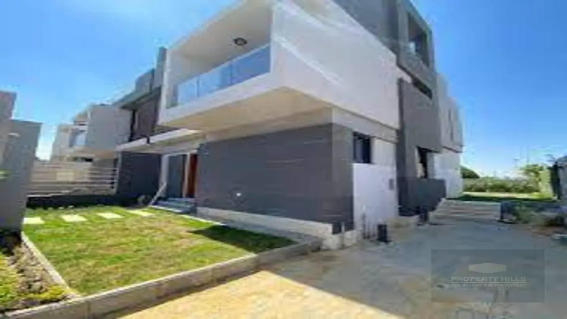 Luxury Apartment of 450 sqm with Private Pool and Stunning Views