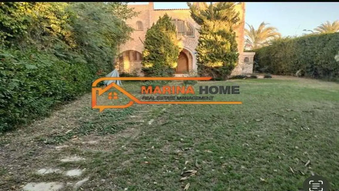Luxury Villa for Sale in Marina 6 - Beachfront View