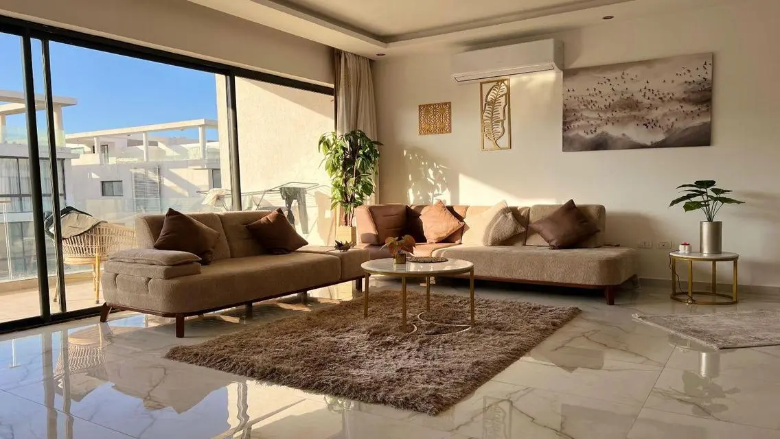 Stunning Lake View Apartment for Sale