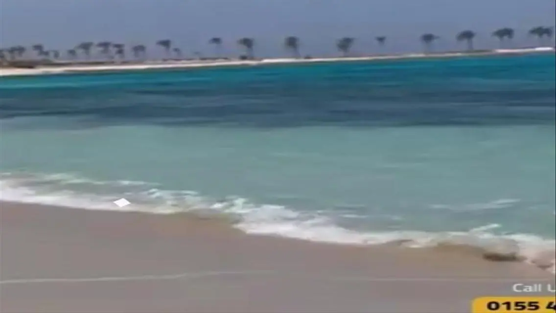 فيلا فاخرة مع حديقة ومسبح خاص للبيع