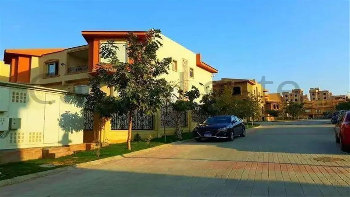 Luxurious 370 sqm Apartment with Private Garden