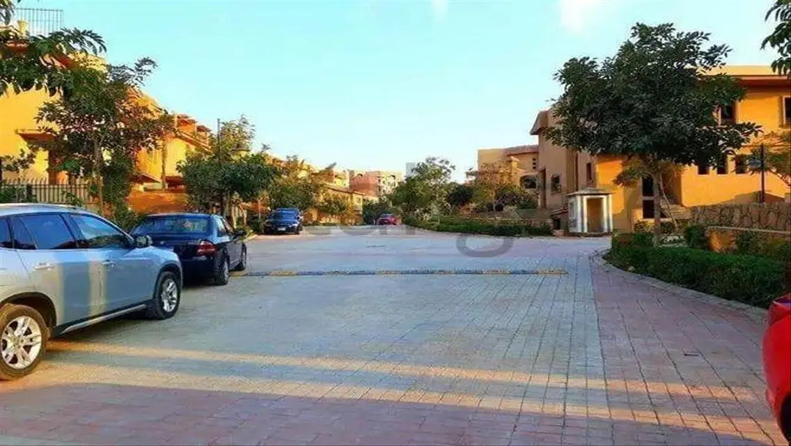 Luxurious 370 sqm Apartment with Private Garden