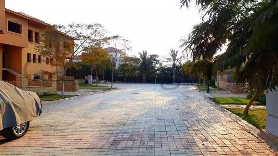 Luxurious 370 sqm Apartment with Private Garden