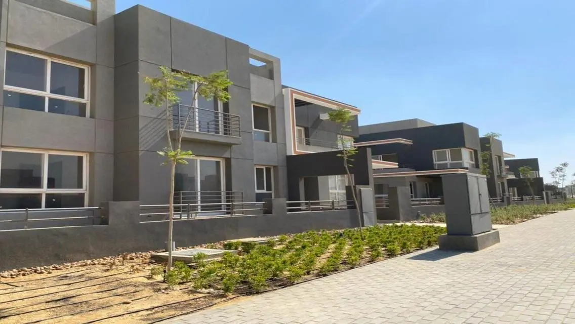 Luxurious Apartment with Spacious Layout and Stunning Views