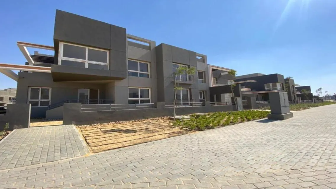 Luxurious Apartment with Spacious Layout and Stunning Views