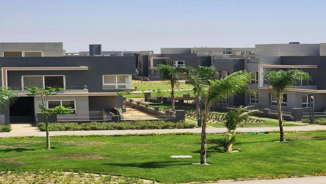 Luxurious Apartment with Spacious Layout and Stunning Views