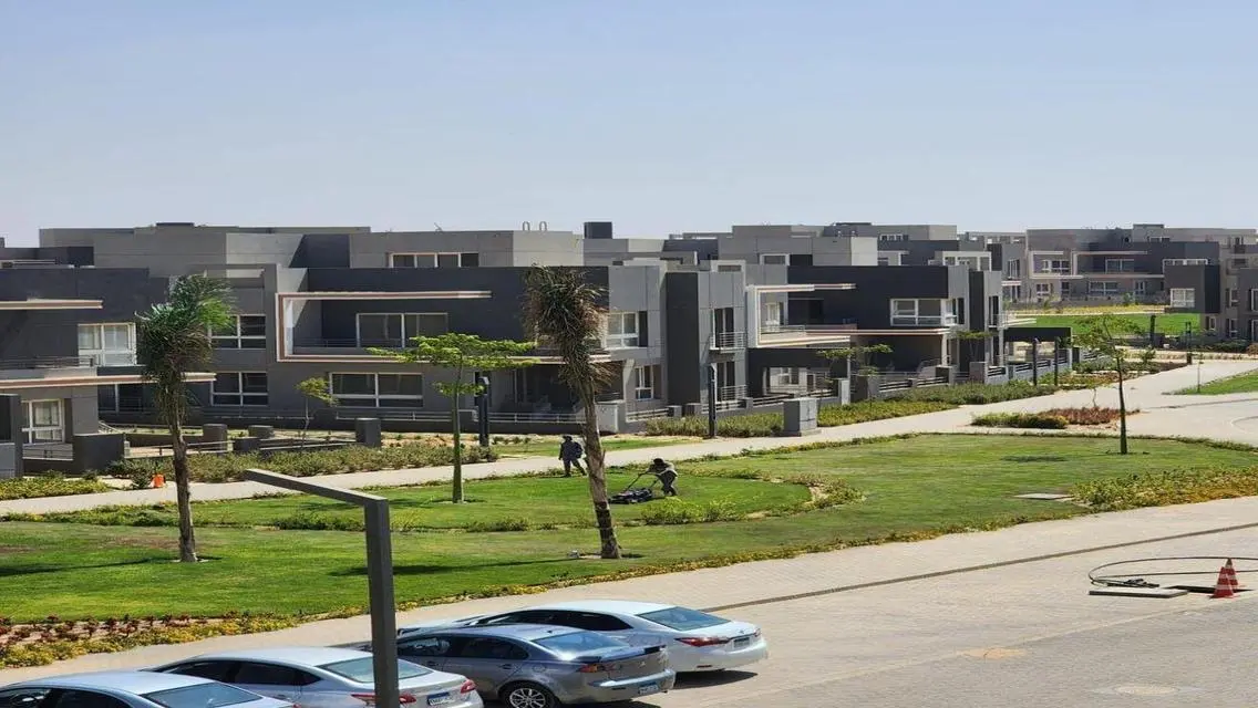 Luxurious Apartment with Spacious Layout and Stunning Views