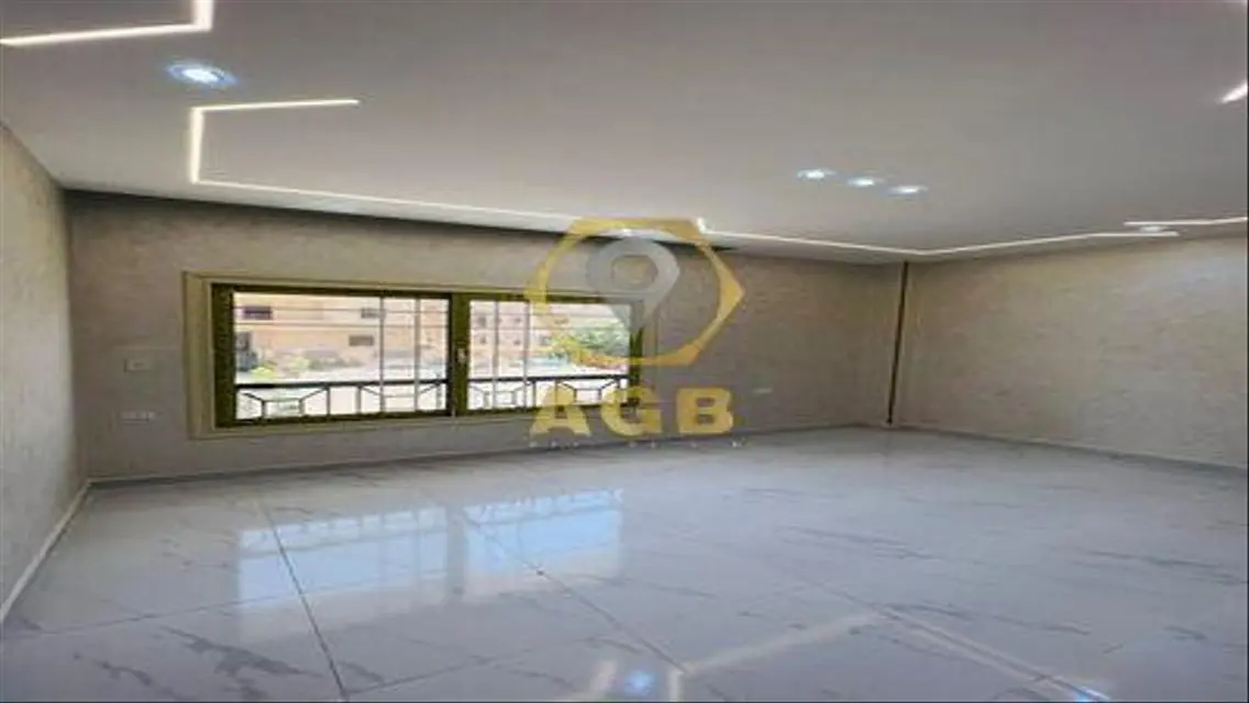 Luxury Apartment for Sale in a Prime Location - 900 sqm